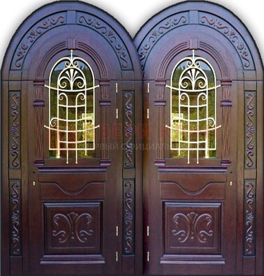 Индивидуальная арочная дверь со стеклом и ковкой ДА-19 в Саранске