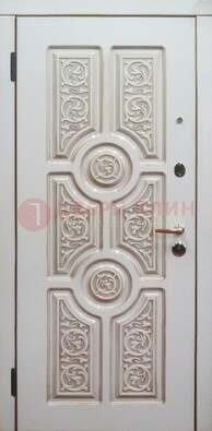 Уличная белая дверь для загородного дома с МДФ ДМ-529 в Саранске