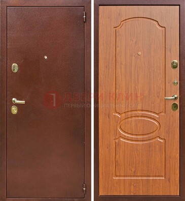 Коричневая стальная дверь с порошковым напылением ДП-137 в Саранске