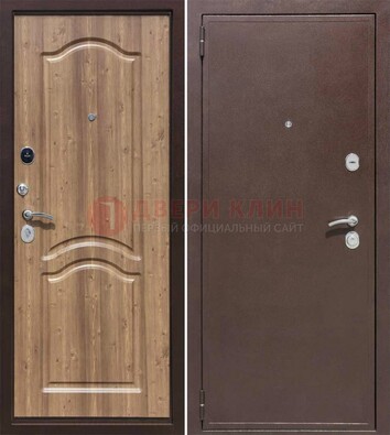 Коричневая железная дверь с порошковым окрасом ДП-191 в Саранске