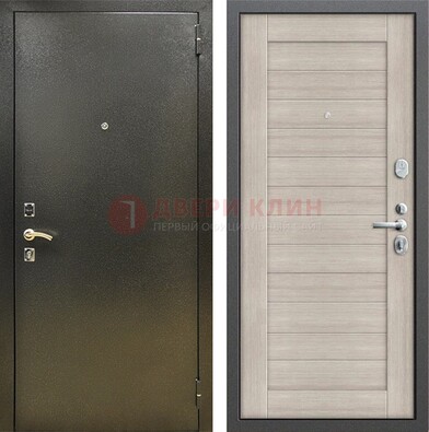 Стальная темно-серая дверь с порошковой отделкой и МДФ панелью ДП-278 в Саранске