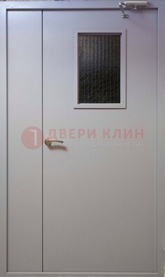 Белая железная подъездная дверь ДПД-4 в Саранске