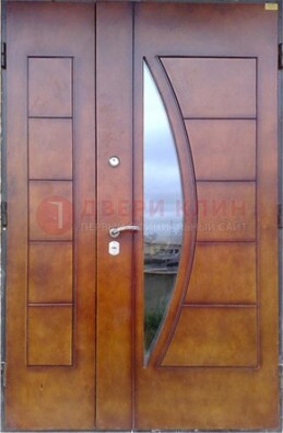 Офисная стальная парадная дверь со вставками из стекла ДПР-13 в Звенигороде
