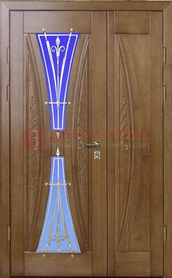 Коттеджная парадная дверь со стеклянными вставками и ковкой ДПР-26 в Саранске