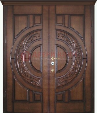 Утепленная коричневая стальная парадная дверь ДПР-51 в Саранске