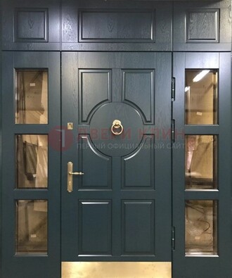 Стальная парадная дверь ДПР-64 со стеклопакетом в Саранске