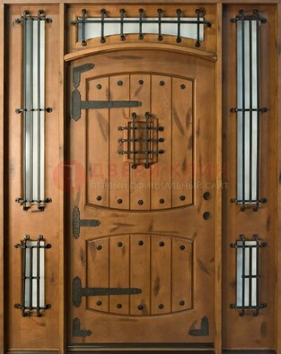 Парадная дверь с коваными элементами ДПР-68 в коттедж в Саранске