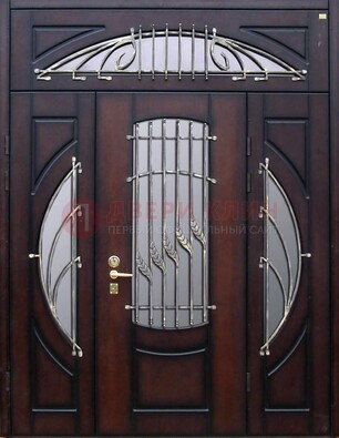 Парадная дверь со стеклянными вставками и ковкой ДПР-9 для улицы в Саранске