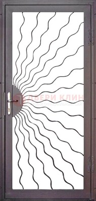 Коричневая железная решетчатая дверь ДР-8 в Саранске