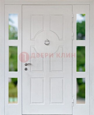 Белая стальная дверь со стеклом и фрамугами ДС-20 в Саранске