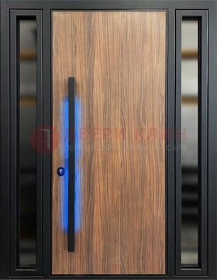 Коричневая металлическая дверь со стеклом ДС-69 в Саранске