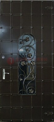 Высокая железная дверь со стеклом и ковкой ДСК-15 в Саранске