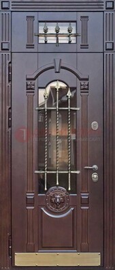 Металлическая дверь массив со стеклом и ковкой с фрамугой ДСК-249 в Саранске