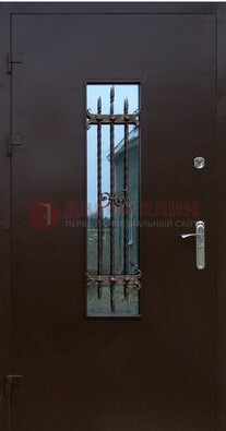 Надежная металлическая дверь со стеклом и ковкой ДСК-47 в Саранске