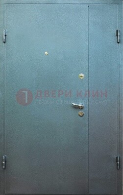 Серая тамбурная дверь ДТМ-34 в Саранске