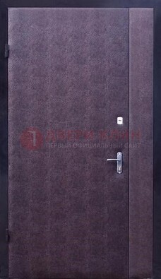 Бордовая металлическая тамбурная дверь ДТМ-3 в Саранске