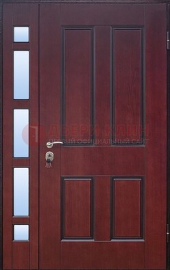 Красная входная полуторная дверь со стеклом ПЛ-10 в Саранске
