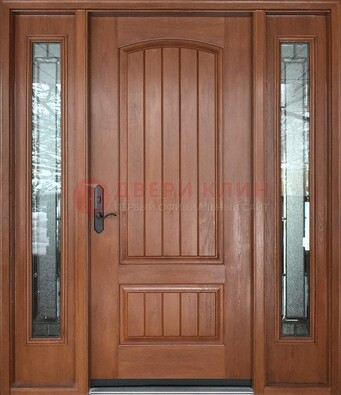 Стальная дверь с массивом дуба и витражом для дома ВЖ-17 в Саранске