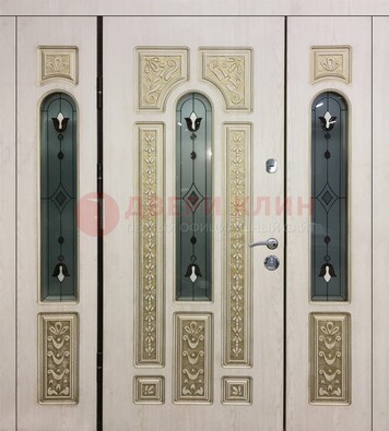 Светлая железная дверь с МДФ и витражом ВЖ-34 в Саранске